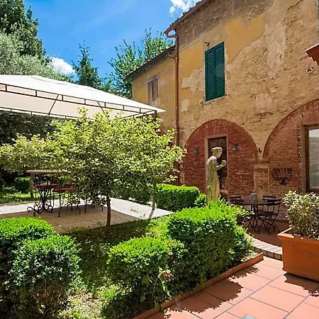 Apart-hotel Regis 4*