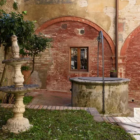Regis 2* Siena