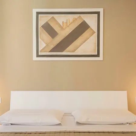 Regis Aparthotel