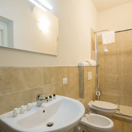 Regis Aparthotel